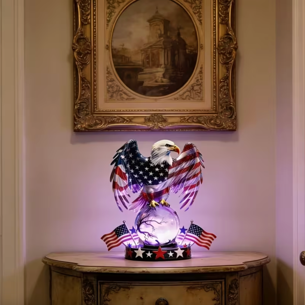 patriotic-eagle-lamp